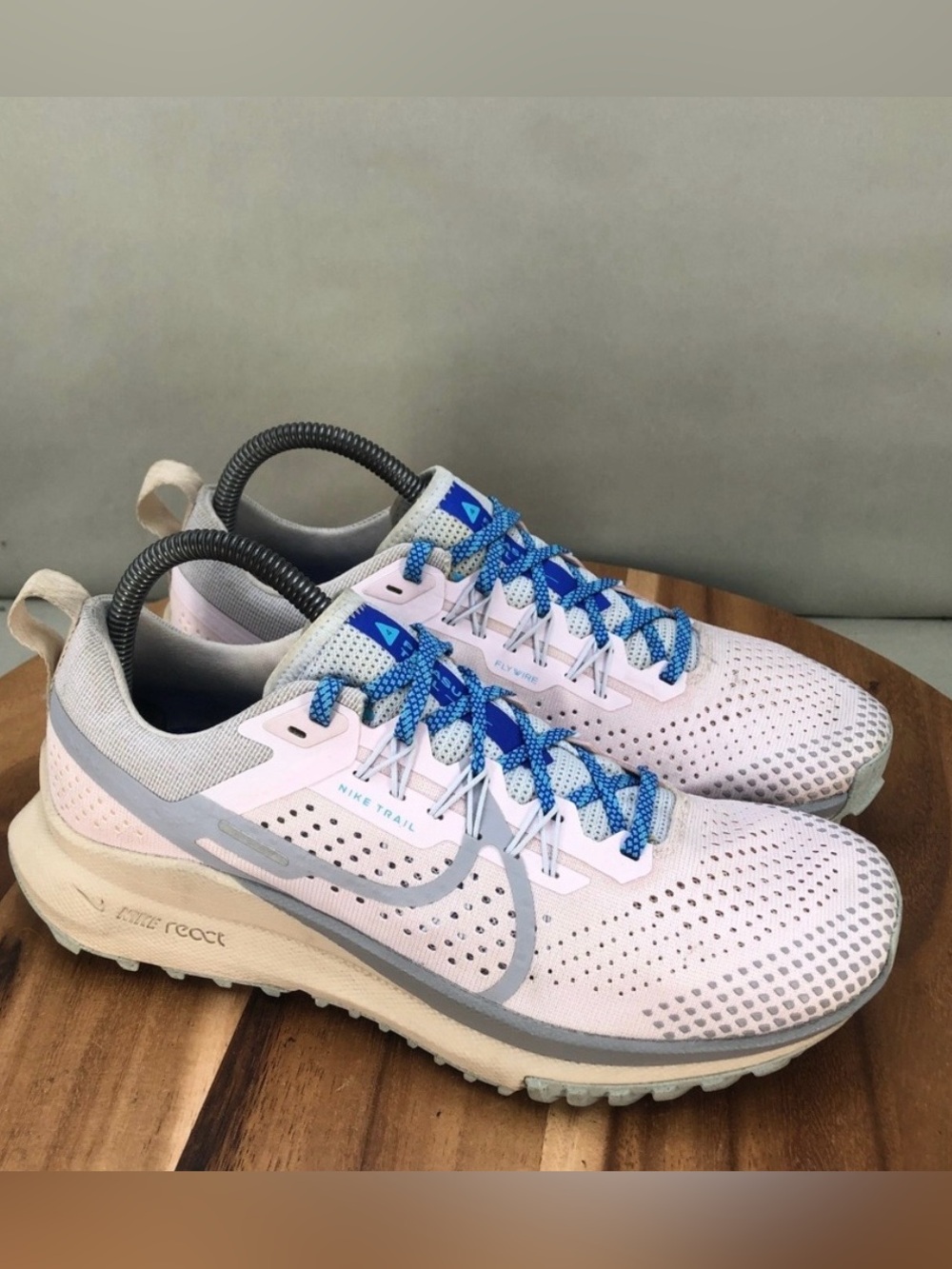 Nike Pegasus Trail 4 Women’s Hiking Sneakers- Size 8.5 | Pink, Grey & Blue